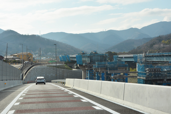 ゆーきのホームページ- E1A新東名高速道路（下り線） 海老名南JCT